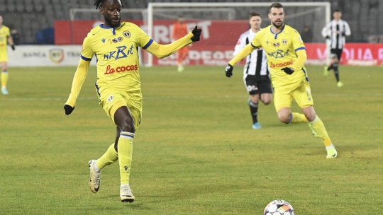 Fotbaliștii Petrolului, rămași perplecși după eșecul cu U Cluj: ”Nu am înțeles nimic din ce s-a întâmplat în seara asta!”