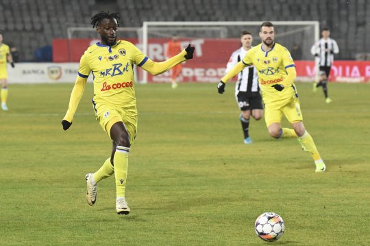 Fotbaliștii Petrolului, rămași perplecși după eșecul cu U Cluj: ”Nu am înțeles nimic din ce s-a întâmplat în seara asta!”