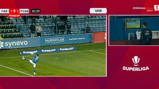 Penalty controversat primit de FCSB împotriva Farului! Găman a arătat spre punctul cu var doar după intervenția VAR
