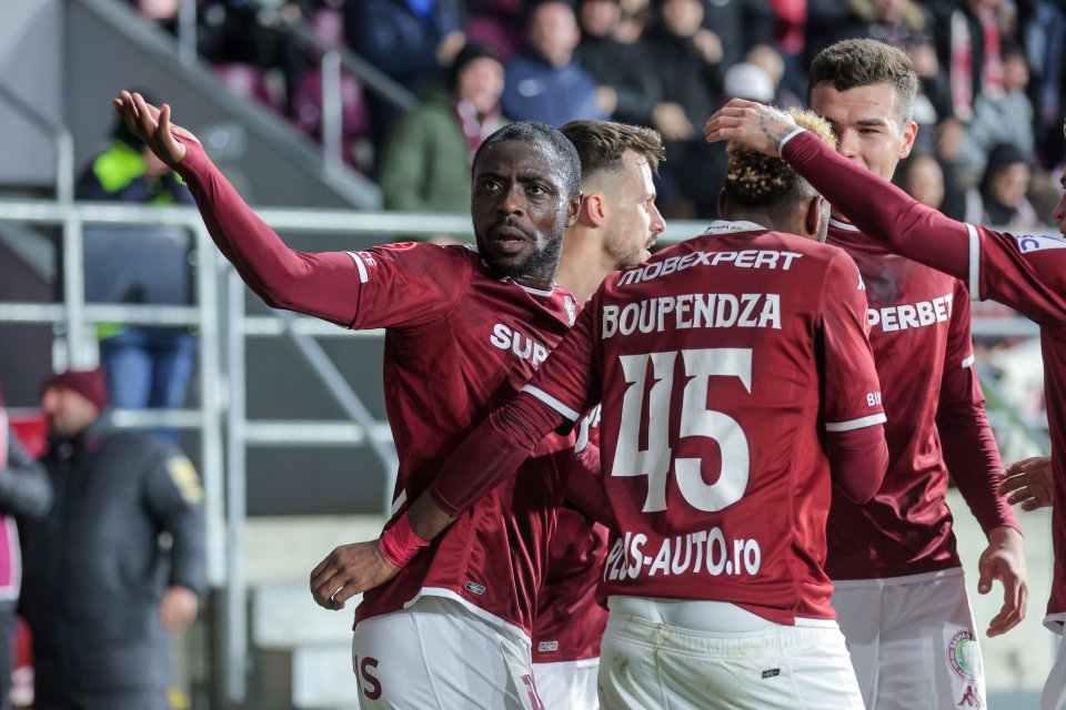 Jucătorii Rapidului la partida cu Gloria Buzău