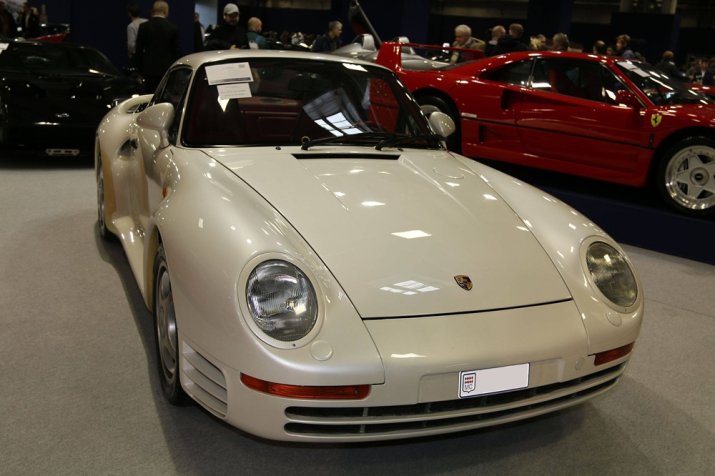 Porsche 959, unul dintre cele mai rare modele ale producătorului german. Ion Țiriac și-a dorit una, însă nici în prezent nu o are în colecție