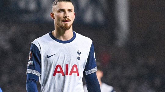 Florin Manea, despre parcursul lui Radu Drăgușin la Tottenham: ”Dă piept cu atacanți adevărați, nu cu Bîrligea”