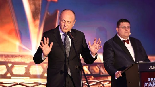 ”Bine că Șucu nu s-a băgat la Inter, că nu mai țineam cu Inter”. Glume pe seama patronului de la Rapid, după implicarea la Genoa: ”Poate Șumi învață italiană”