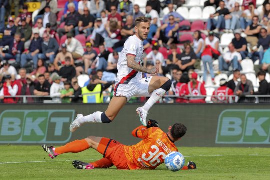 Cine sunt cei 15 fotbaliști români care au jucat pentru Genoa. Lista completă
