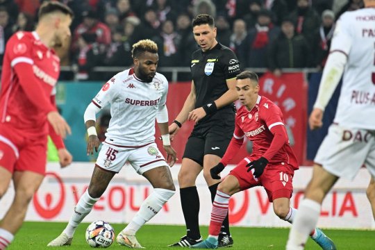 Dinamo - Rapid 0-0. Au sărit scântei în derby. Echipa lui Șumudică termină anul în afara play-off-ului. Cum arată clasamentul