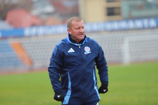A venit replica pentru Dorinel Munteanu, după ce acesta a anunțat că Oțelul nu are bani să facă deplasarea la Cluj