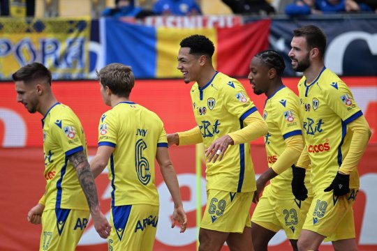 Primul antrenor care ar putea intra la negocieri cu Petrolul, după plecarea lui Mehmet Topal. Ce avantaj are în fața celorlalți candidați