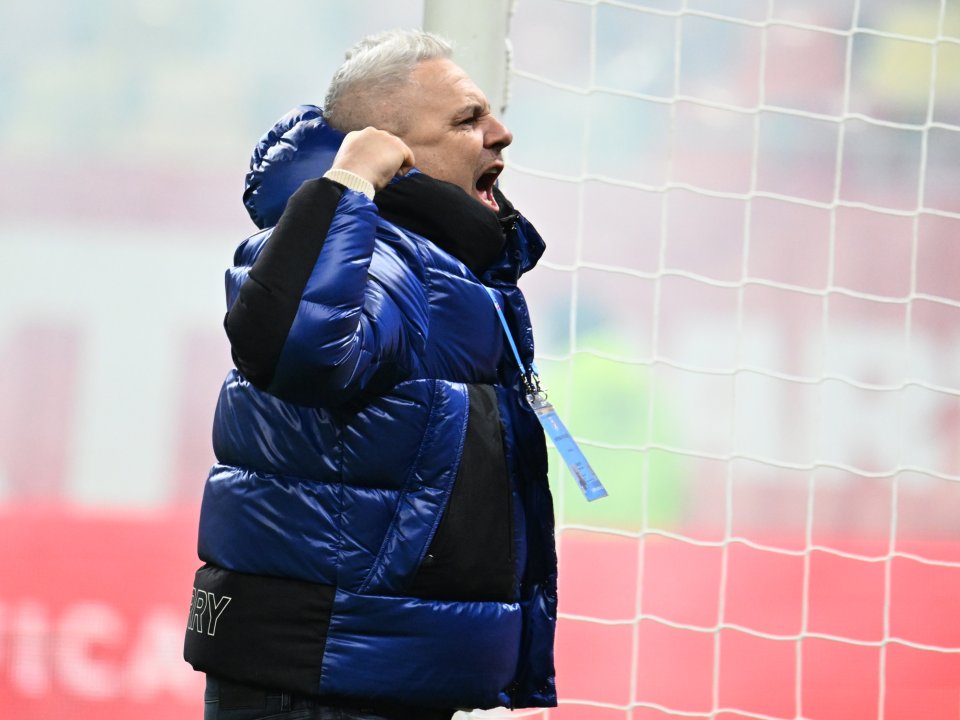 ”Șumi-show” după Rapid - Dinamo: ”La mine nu se intră cu fustițe pe teren, aștept să fim bărbați. Vreau să luăm Cupa” + Ce transferuri anunță antrenorul Rapidului