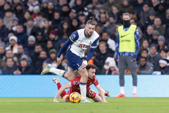 Surpriză pe piața media din România: cine ar putea transmite meciurile din Premier League