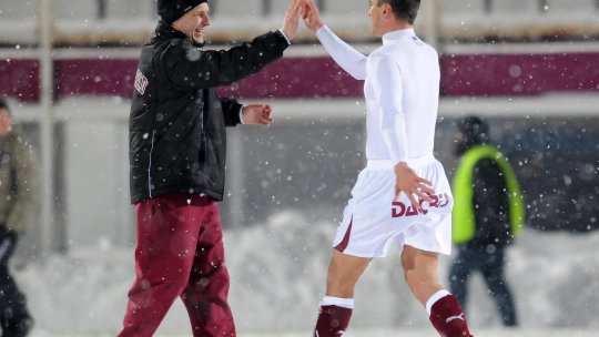 E "război" între rapidiști! Șumudică nu a mai rezistat și i-a dat replica lui Pancu: "Așa îl învăț eu pe Borza, mă!"