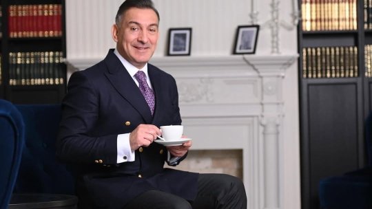Cum asortează Ilie Dumitrescu ceasurile de lux la ținutele sale: “Când sunt la seaside îmi place să port Rolexul” + Ce alte piese rare mai are în colecție