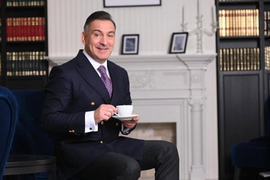 Cum asortează Ilie Dumitrescu ceasurile de lux la ținutele sale: “Când sunt la seaside îmi place să port Rolexul” + Ce alte piese rare mai are în colecție