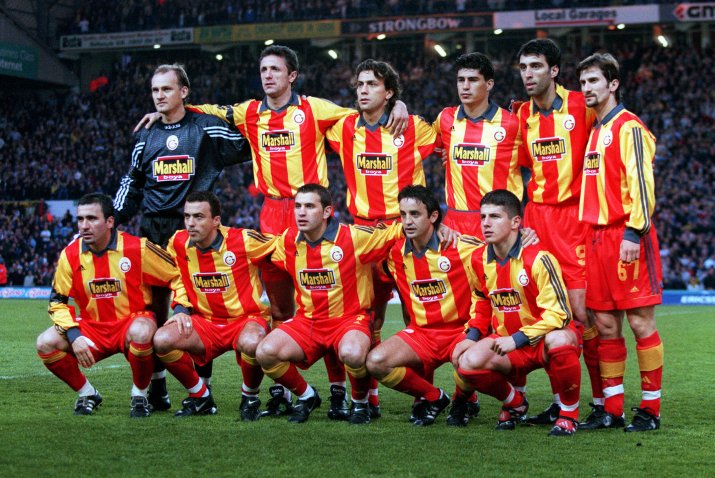 Galatasaray a fost ulterior câștigătoare a Cupei UEFA, în 2000, cu Hagi și Popescu în echipă