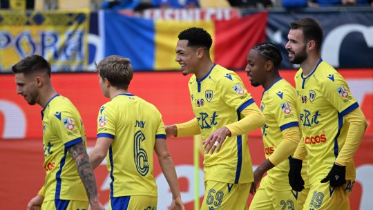 Petrolul riscă să piardă mai mulți jucători din cauza problemelor financiare! Fotbalistul care poate ajunge la Rapid: ”Încercă să ținem echipa în viață”