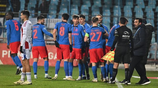 Gigi Becali a anunțat un jucător de la FCSB în minutul 26 al meciului cu Oțelul că îl va schimba la pauză: ”Unde te trezești?”