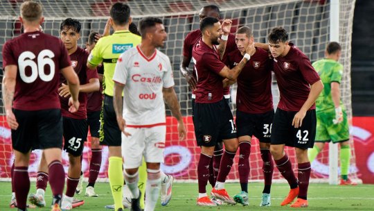 Una caldă, alta rece! CFR Cluj transferă un fotbalist din Italia, însă ratează aducerea jucătorului dorit cu insistență de Dan Petrescu