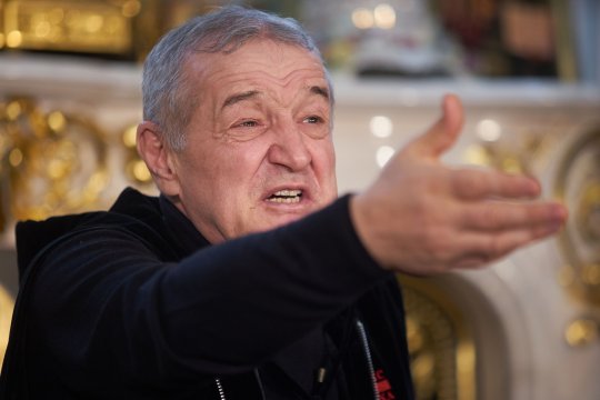 Cum a ratat Gigi Becali șansa să vândă un fotbalist cu 7.000.000 de euro. ”Erau în birou la Argăseală”