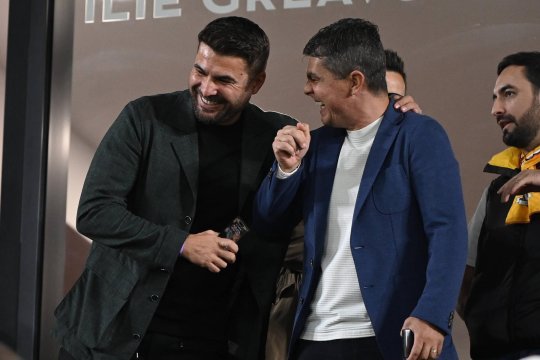 Adrian Mutu merge cu familia la vot: ”Fata vine de la Madrid” + Ce le recomandă românilor: ”Este formidabil”