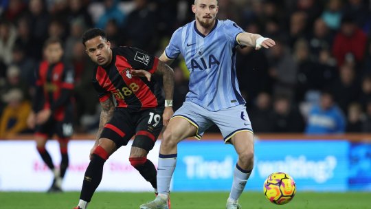 Radu Drăgușin, integralist în Bournemouth - Tottenham. Cum s-a descurcat fundașul român