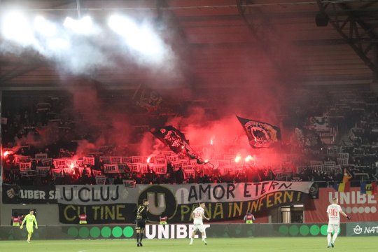 Au început ironiile înainte de U Cluj - CFR. Mesajul "șepcilor roșii" pentru fanii rivalei