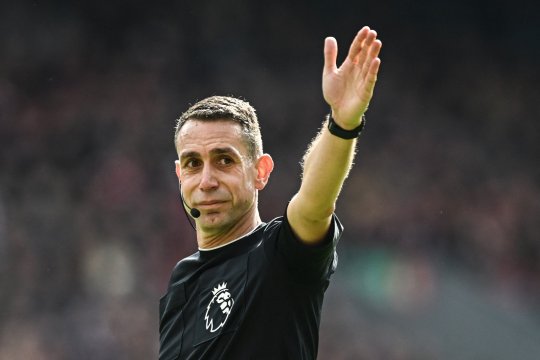 Arbitrul care a înjurat-o pe Liverpool și-a aflat pedeapsa! SkySports a făcut anunțul devastator
