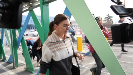 Simona Halep a revenit la București și a avut o reacție clară la sosirea pe aeroport: ”Vă promit! Chiar e necesară toată nebunia asta?”
