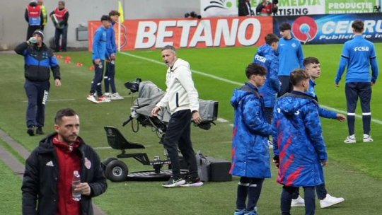 Ce nu s-a văzut la TV! 5 lucruri inedite la FCSB - Sepsi: prime pentru Sepsi, ce a făcut MM înaintea pauzei, veste bună despre selecționer + de ce lua Storck pastile