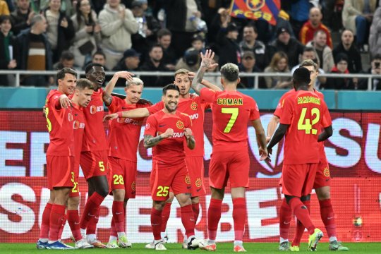 Fază de manual la golul FCSB-ului cu Sepsi: tiki-taka și execuție fantastică! Un singur jucător de câmp n-a atins mingea