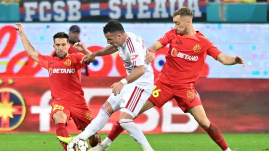 Doi titulari de la FCSB au dat lovitura. Gigi Becali: ”Trebuie să fie dreptate”. Unul dintre ei a semnat pentru un salariu dublu