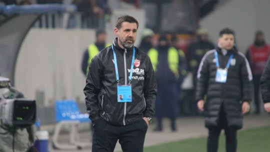 Cu ce accesoriu a venit la mână Kopic la meciul Farul - Dinamo: ”Mereu le zic jucătorilor că trebuie să jucăm pentru acești câini”