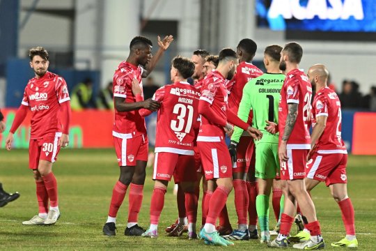 Victoria lui Dinamo cu Farul i-a impresionat pe rivali: "Nu mă așteptam. Bravo lor!"
