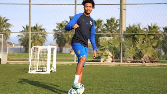 Oficial | Universitatea Craiova a transferat un jucător în ultimele momente de mercato. A venit atacantul promis de Rotaru