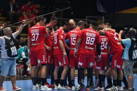 Dinamo, învinsă de Sporting cu 33-35 după un meci extrem de disputat. Bucureștii au 0 puncte în grupă