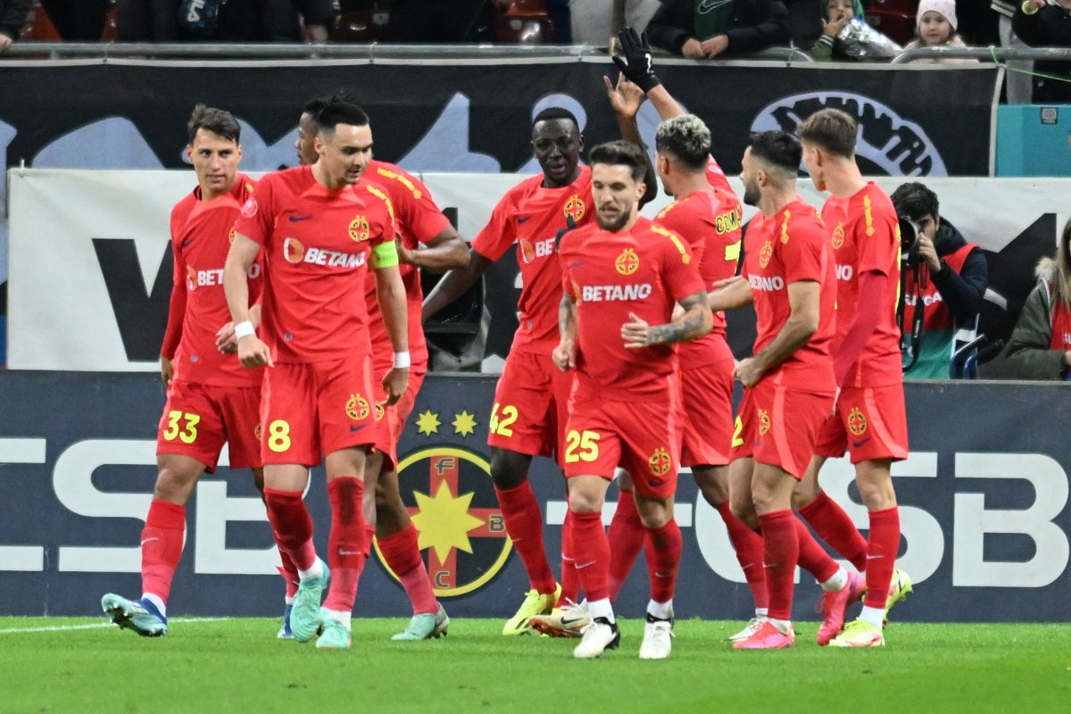 FCSB este pe locul 1 în clasament