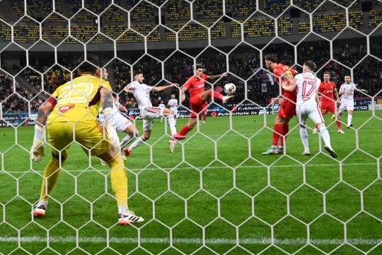 EXCLUSIV | OUT din lotul echipei! Conflictul de la finalul partidei FCSB - Sepsi i-a fost fatal