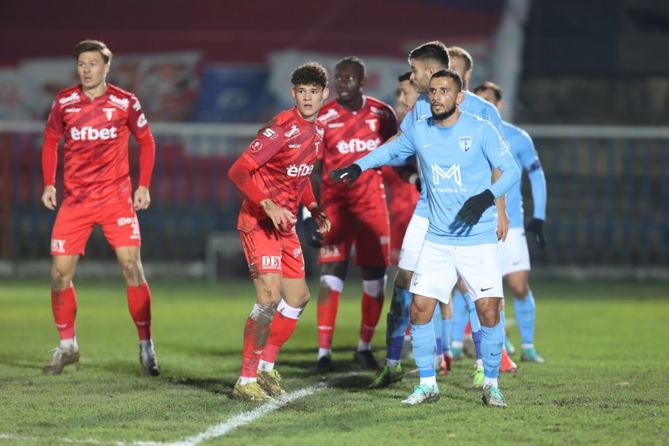 FC Voluntari - UTA Arad deschide ziua de sâmbătă în Superliga