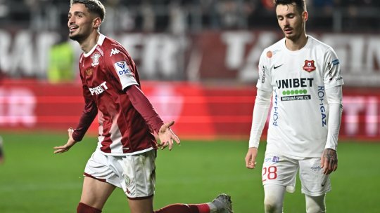 5 detalii de la Rapid - Hermannstadt: noua poreclă a lui Rrahmani, primire specială pentru “Măldă”, “frisoane” pentru Iordănescu, “pericol” la bucuria golului 2 + parcurs “horror” pentru sibieni