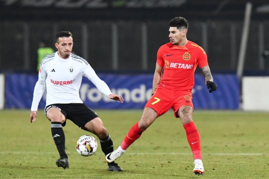 Universitatea Cluj - FCSB 0-0. Liderul este ținut în șah de echipa lui Sabău. FCSB mai are 7 puncte în fața Rapidului