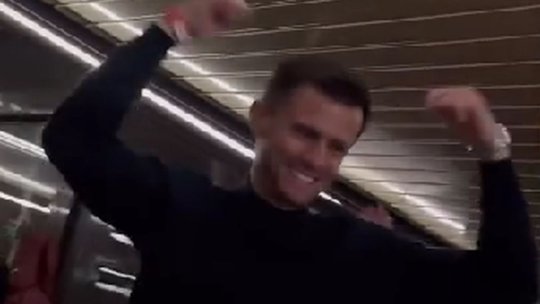 Andrei Nicolescu, imagini rare. Cum a fost surprins după victoria lui Dinamo cu Oțelul Galați