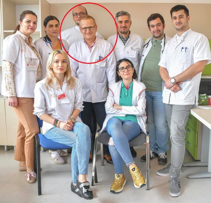 Medic de profesie, Michael Schenker (încercuit cu roșu) este noul acționar al Universității Craiova