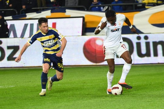 Olimpiu Moruțan, gest de milioane! Turcii sunt la picioarele lui pentru ce a făcut în jocul cu Galatasaray