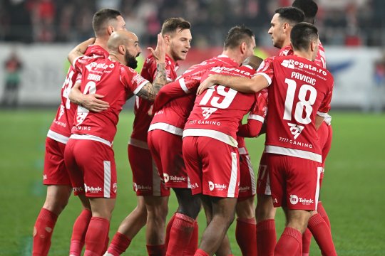 Absență importantă pentru Dinamo în Gruia. Cine este fotbalistul de bază pe care Kopic nu se va putea baza la meciul cu CFR Cluj