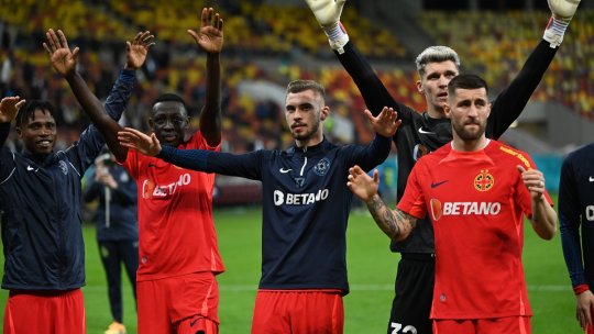 Așteptarea a luat sfârșit! Debut la FCSB pentru omul transferat în această iarnă. Ce schimbări au efectuat ”roș-albaștrii” la pauza meciului cu U Cluj