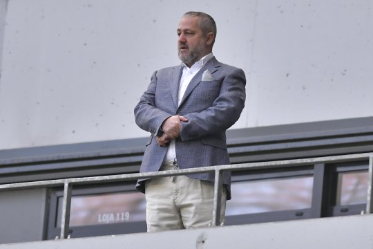 Transferul cu care Universitatea Craiova vrea să rezolve problemele din apărare. Fundașul pe care a pus ochii Mihai Rotaru