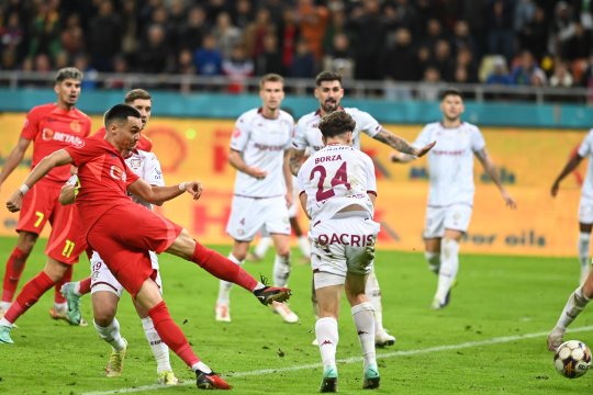 Fostul antrenor de la FCSB e categoric în privința luptei pentru titlu: "Meciul cu Rapid va fi decisiv"
