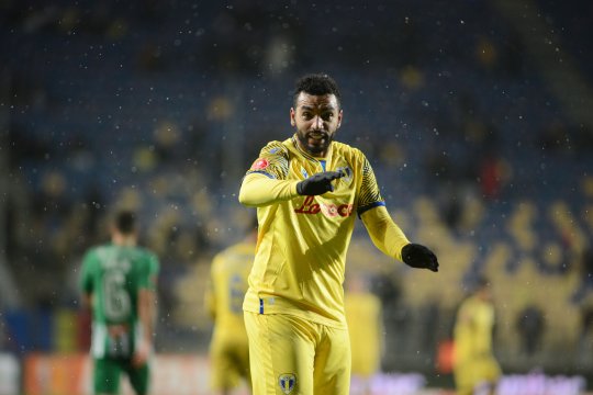 Ultima echipă înscrisă în cursa pentru Omrani. Cine îl dorește pe jucătorul care s-a despărțit de Petrolul