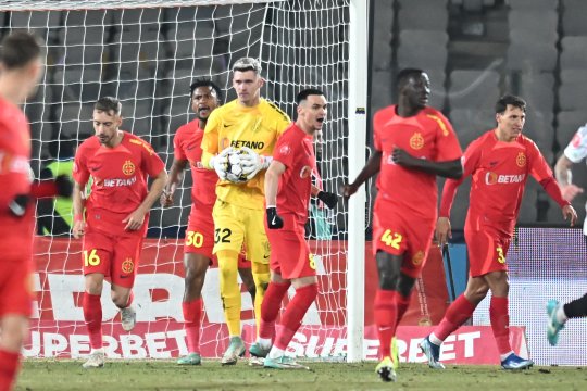 Sperietură mare la FCSB: unul din cei mai buni jucători a fost aproape de o accidentare gravă: ”Putea să-i rupă piciorul!”