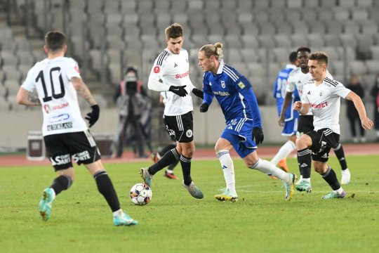 Plecare surprinzătoare de la U Cluj! Un titular, aproape de transferul în afară. Destinație bizară aleasă