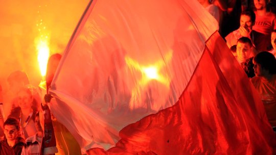 Totul pentru salvare! Cum i-au încurajat suporterii lui Dinamo pe favoriți la hotel înaintea meciului cu CFR Cluj