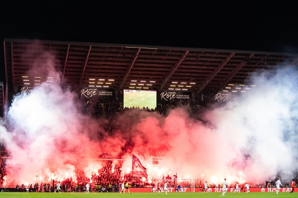 AC Mian a ajuns în play-off-ul Europa League, după ce s-a clasat pe locul 3 în grupa din UCL din care mai făceau parte PSG, Dortmund și Newcastle